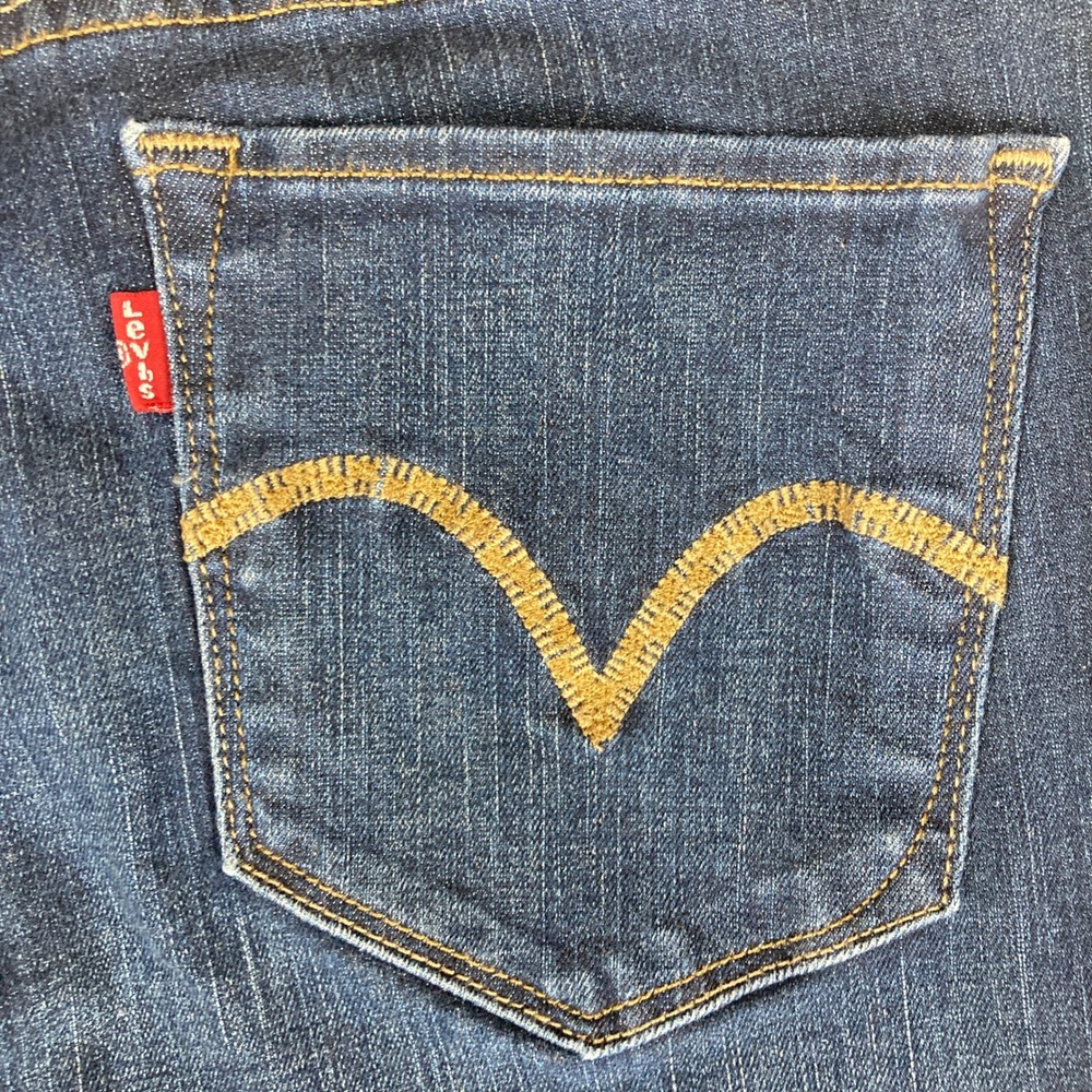 Levi's Women's 512 Perfectly Slimming Straight‎ Leg Jeans Dark Wash Size 10 - Picture 6 of 16